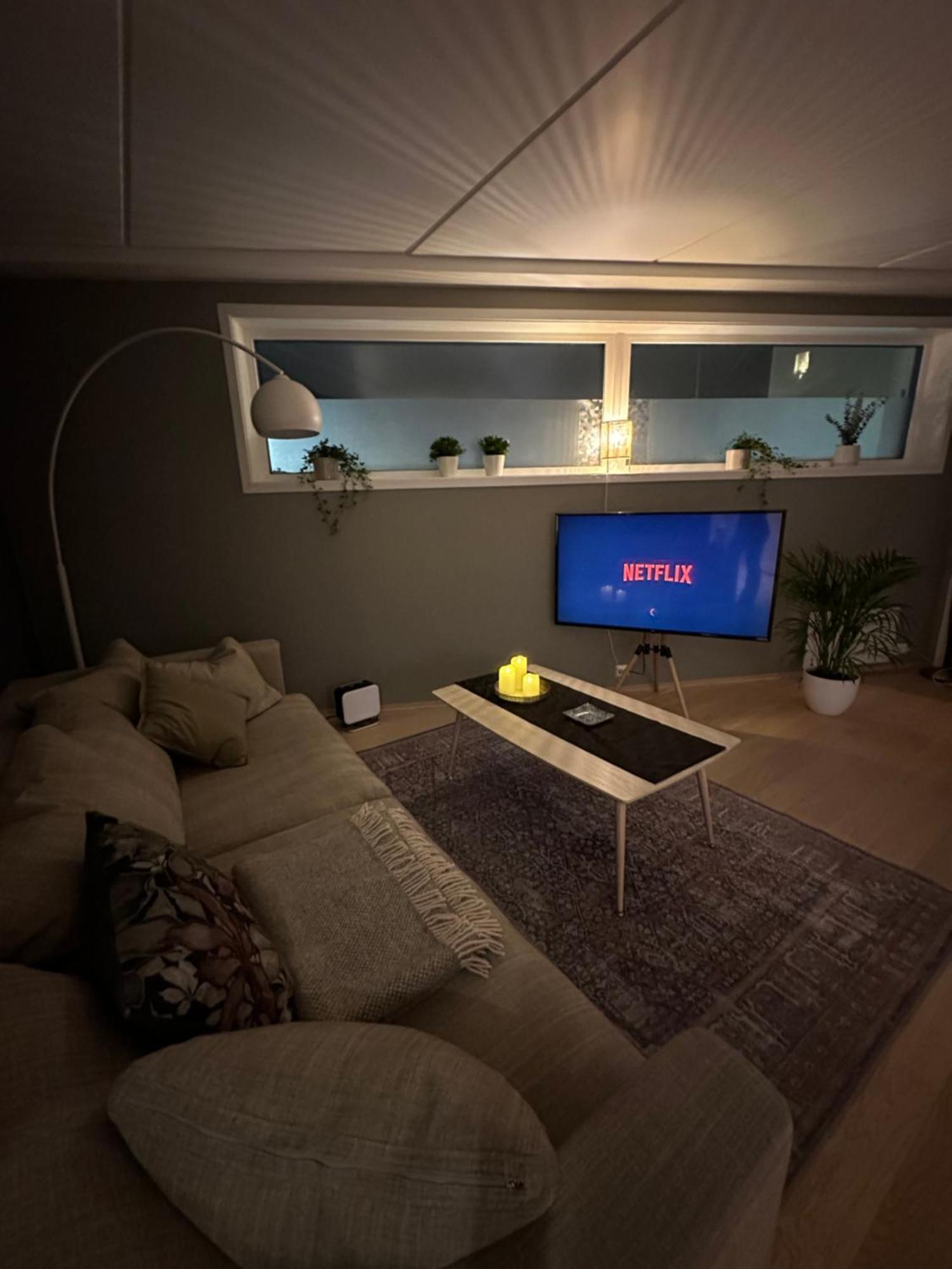 Koselig Byleilighet Sor I Sentrum Av Tromso. Apartment